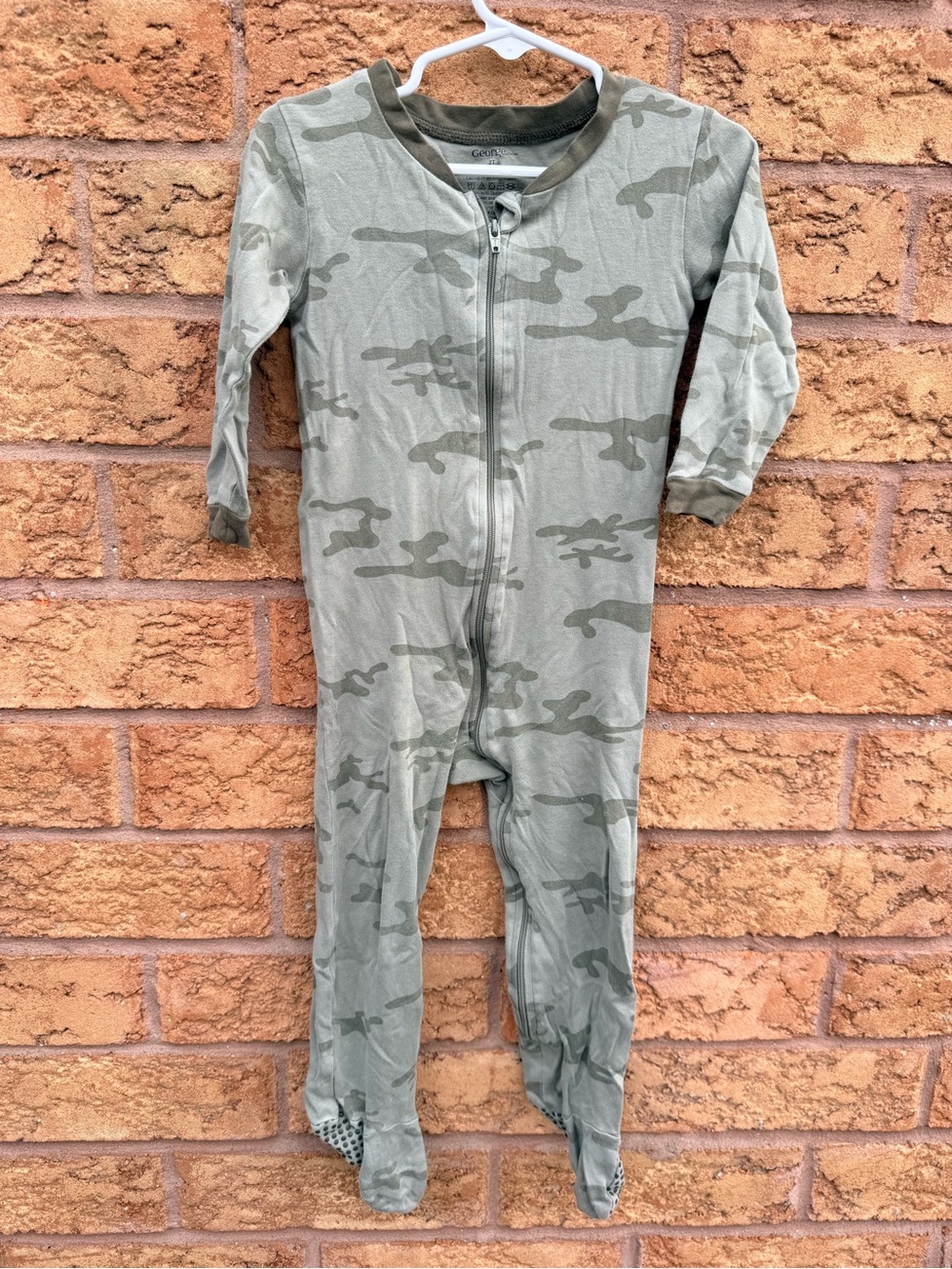 🌿10/$25 • George Camo Print Cotton Footless Sleeper